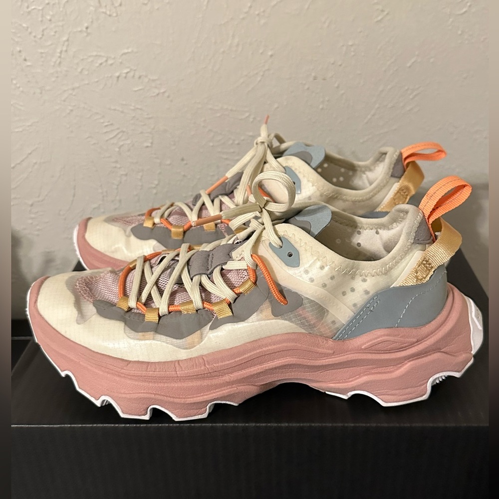 Sorel Kinetic Breakthru Tech Sneakers